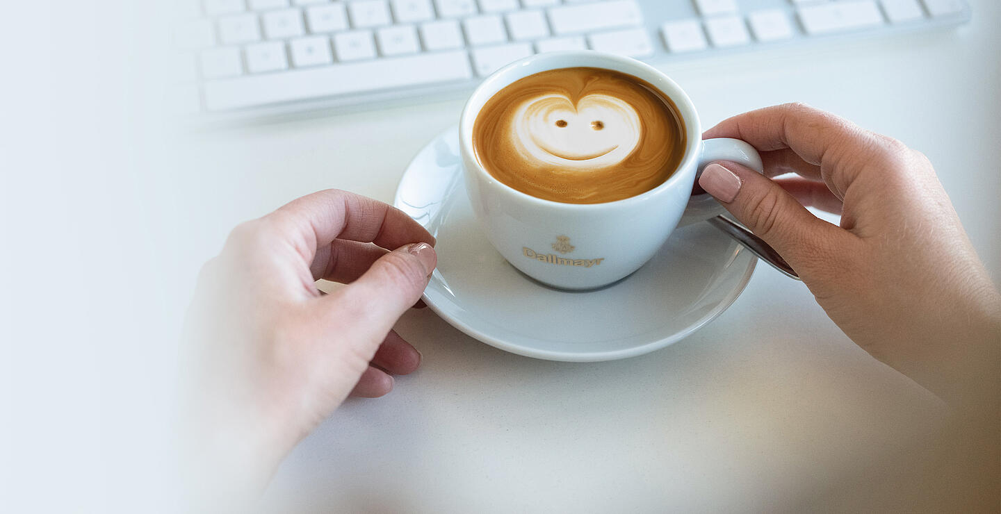 Distributeurs automatiques Dallmayr pour un cappuccino parfait au bureau